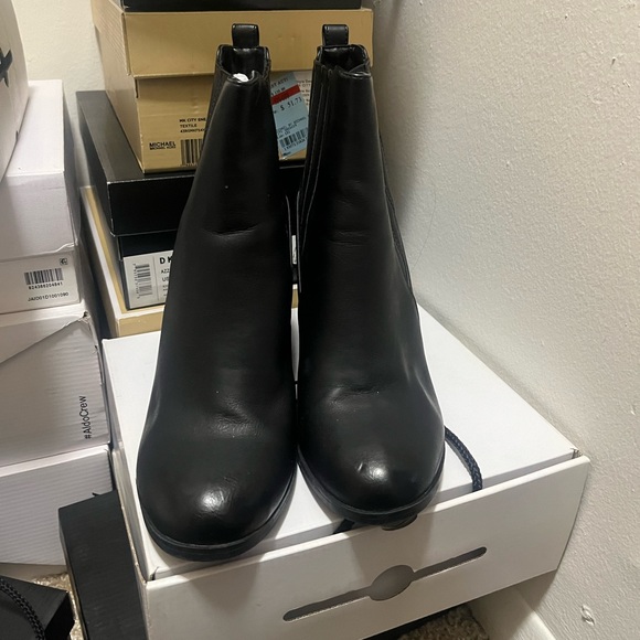 Call It Spring Black Ankle Boots Size 9 - Picture 6 of 6